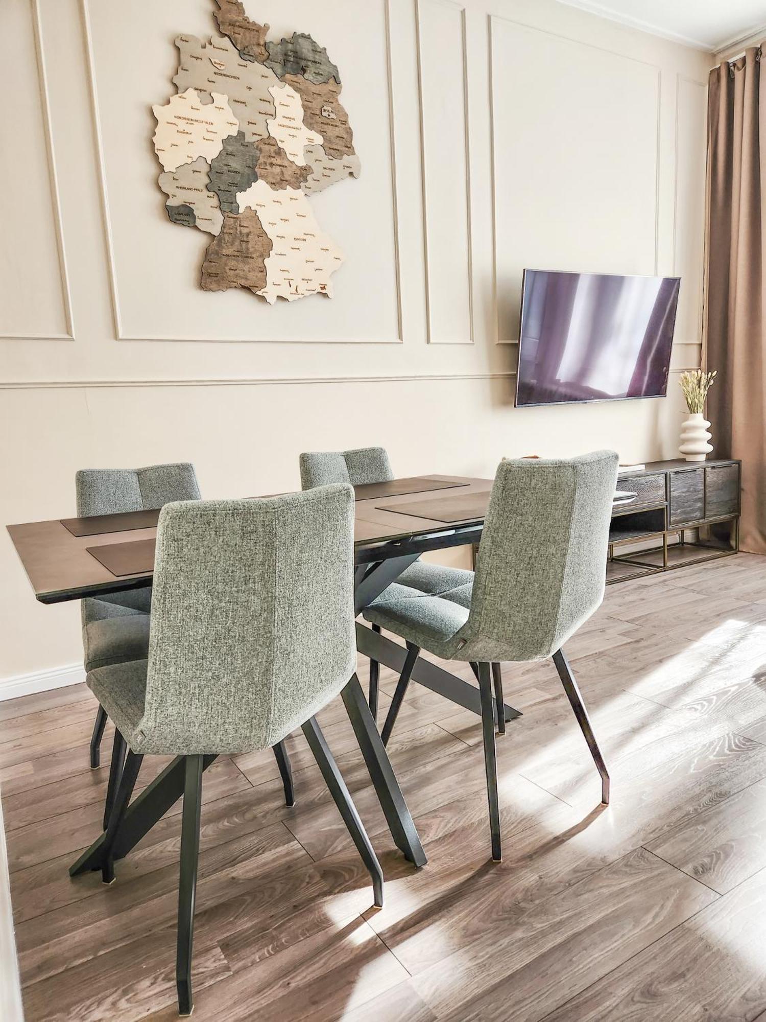 Geli Homes L1 - 2X Zimmer, 2X Kingsize Bett, 1 Bis 4 Personen, Parkplatz, Tv, Wifi, Top Kueche, Kaffee, Tee Lünen Eksteriør billede