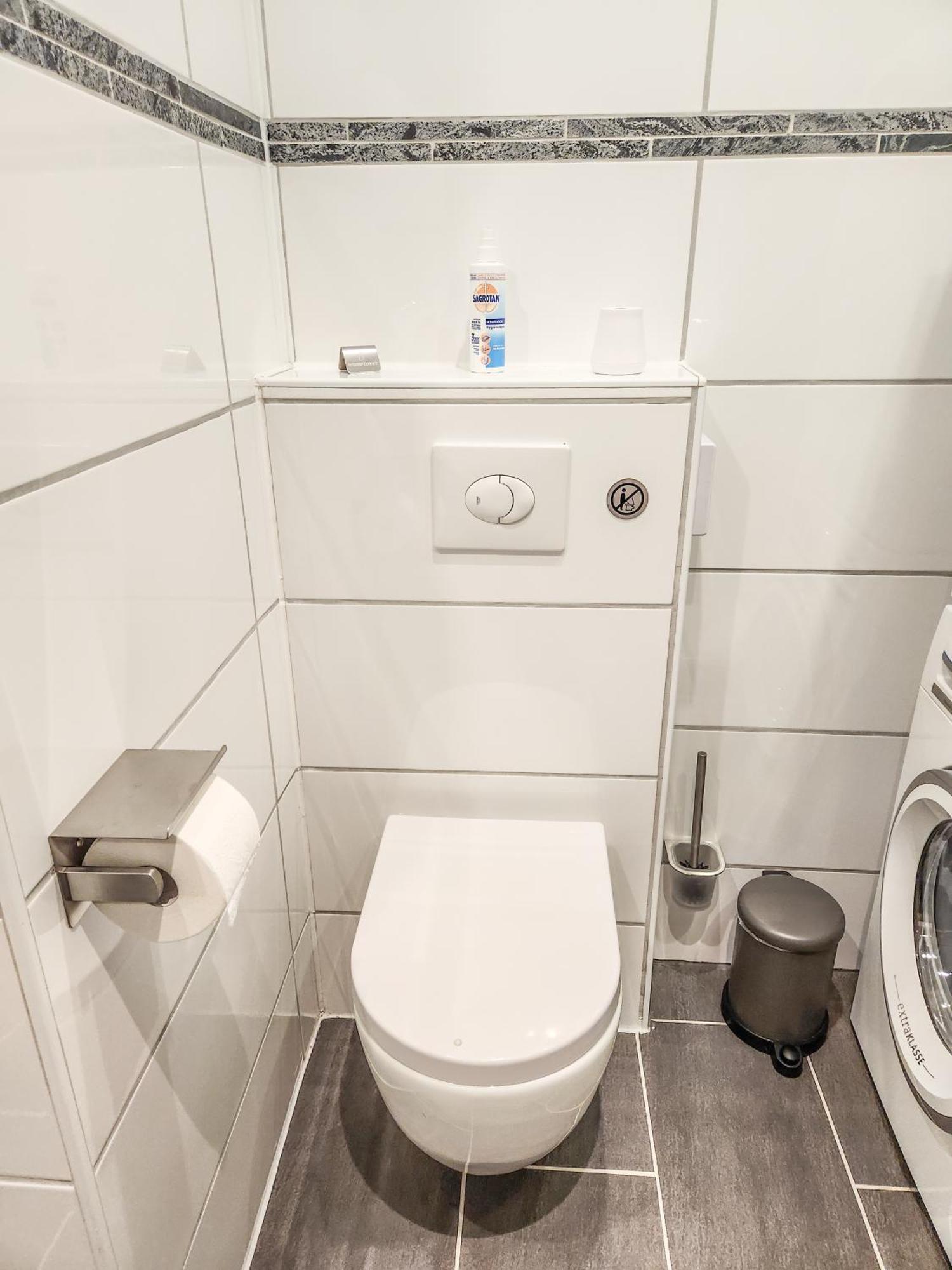 Geli Homes L1 - 2X Zimmer, 2X Kingsize Bett, 1 Bis 4 Personen, Parkplatz, Tv, Wifi, Top Kueche, Kaffee, Tee Lünen Eksteriør billede