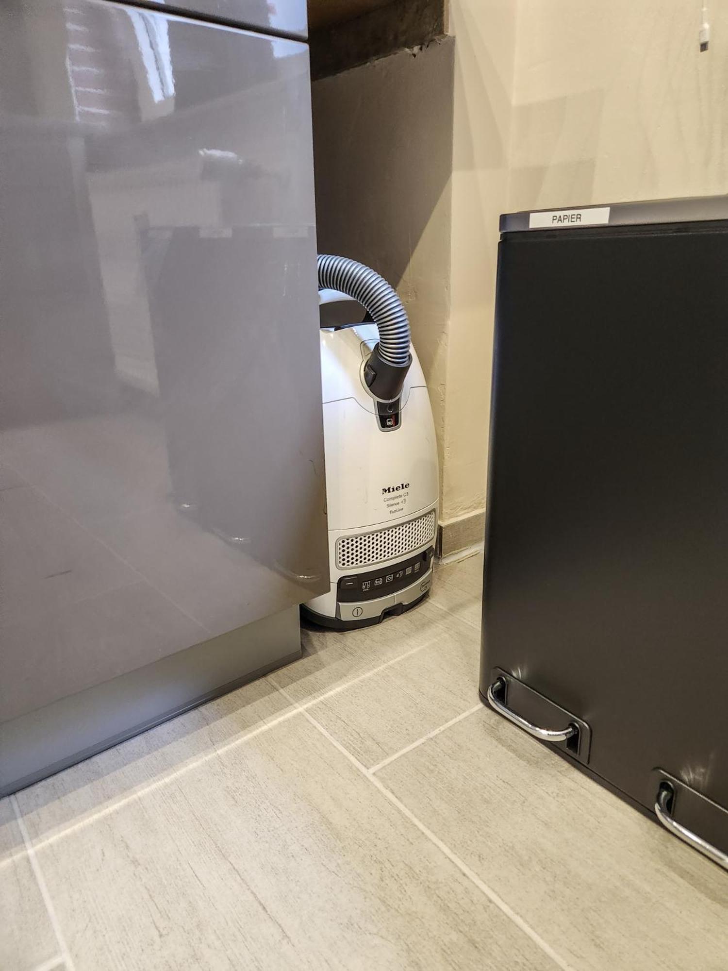 Geli Homes L1 - 2X Zimmer, 2X Kingsize Bett, 1 Bis 4 Personen, Parkplatz, Tv, Wifi, Top Kueche, Kaffee, Tee Lünen Eksteriør billede